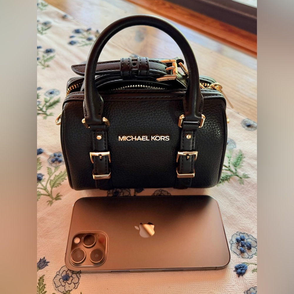 MICHAEL KORS Black Leather Mini Satchel - Picture 10 of 12